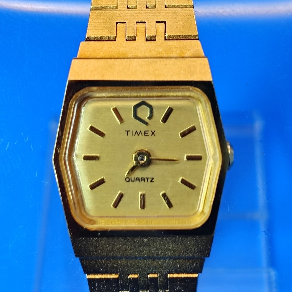 Vintage 1974 Timex Electronic Set 20mm Women's Quartz Cocktail‎ Watch Size 6.5